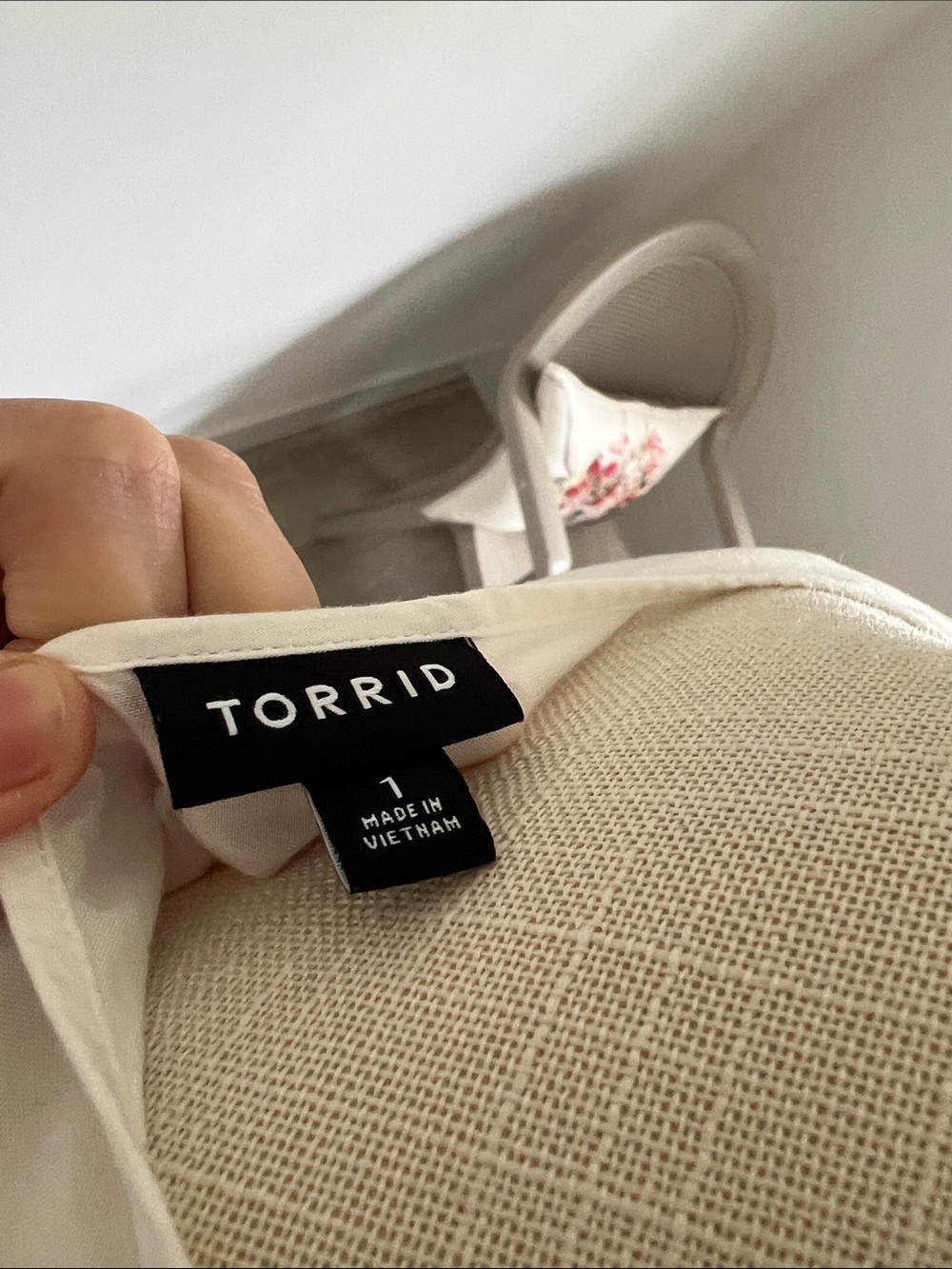 Romantic Torrid Size 1 White Long Dress - Picture 5 of 10